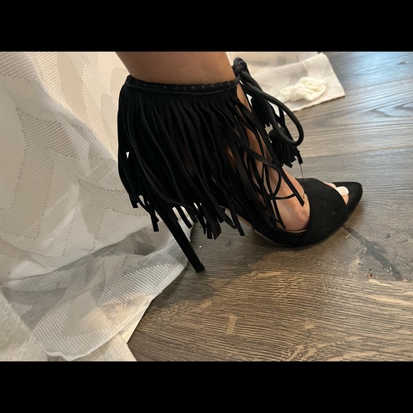 Zara basic collection fringe high heeled sandals size 37 excellent condition - Picture 3 of 3